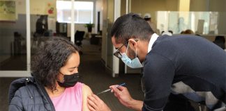 Zacatecas authorities announced this week that 55,000 doses of the AstraZeneca vaccine would be distributed to hospitals and clinics this month.