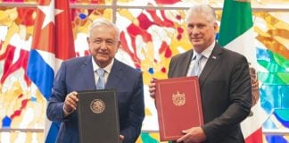 López Obrador and Díaz-Canel in Havana on Sunday.