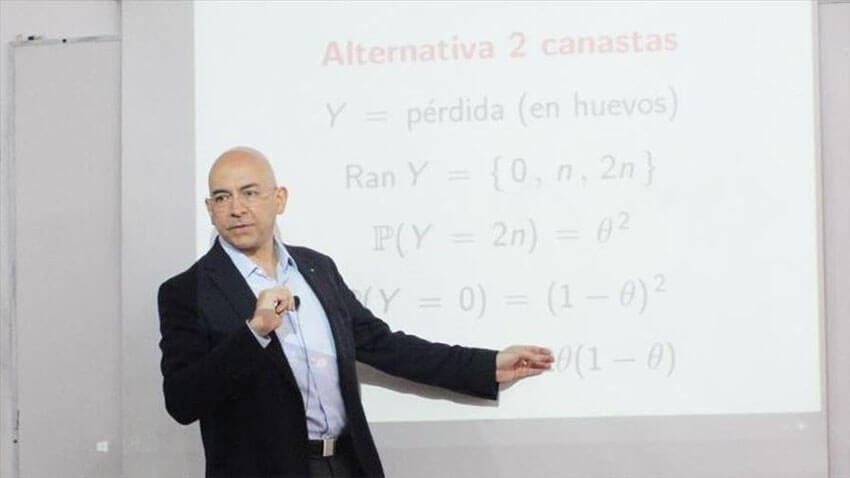 Arturo Erdély, Arturo Erdély, a prominent UNAM mathematics professor, came out in defense of the university.