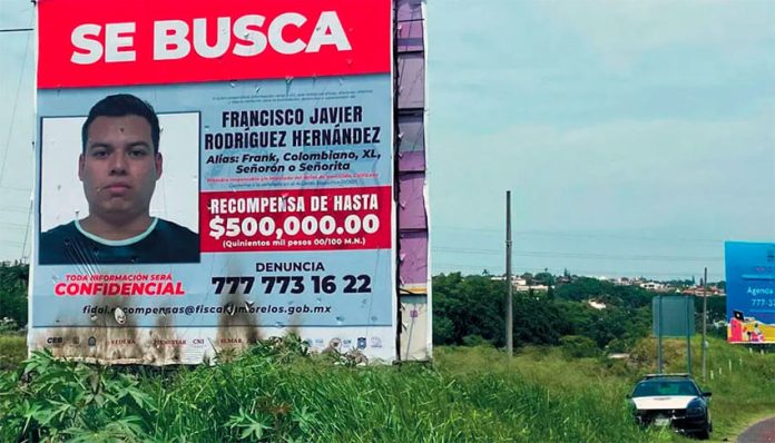 A billboard offers 500,000-peso reward for El Señorón.