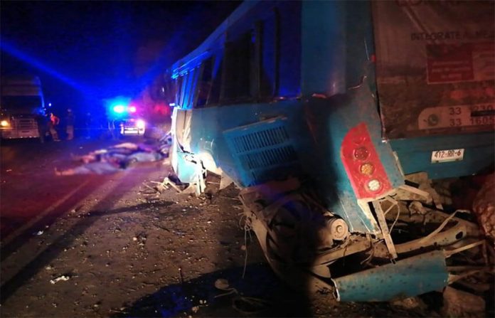 The fatal crash occurred on the Tuxcueca-Cítala highway, south of Lake Chapala.