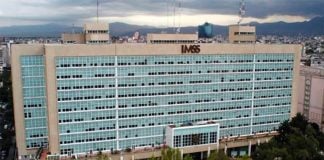 IMSS headquarters in Mexico City.
