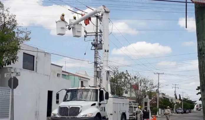 Mexican electricity workers.