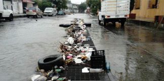 CDMX drains covered with trash