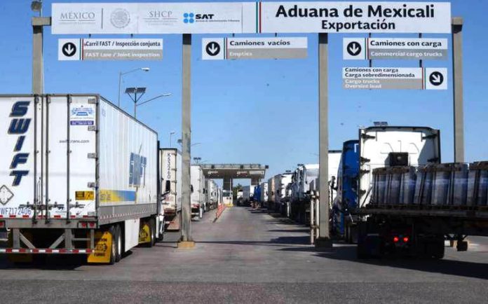 Trucks waiting at Mexicali border to enter US