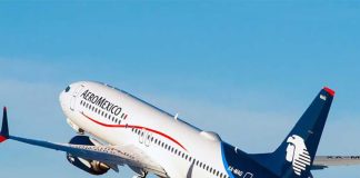 Aeromexico airlines plane