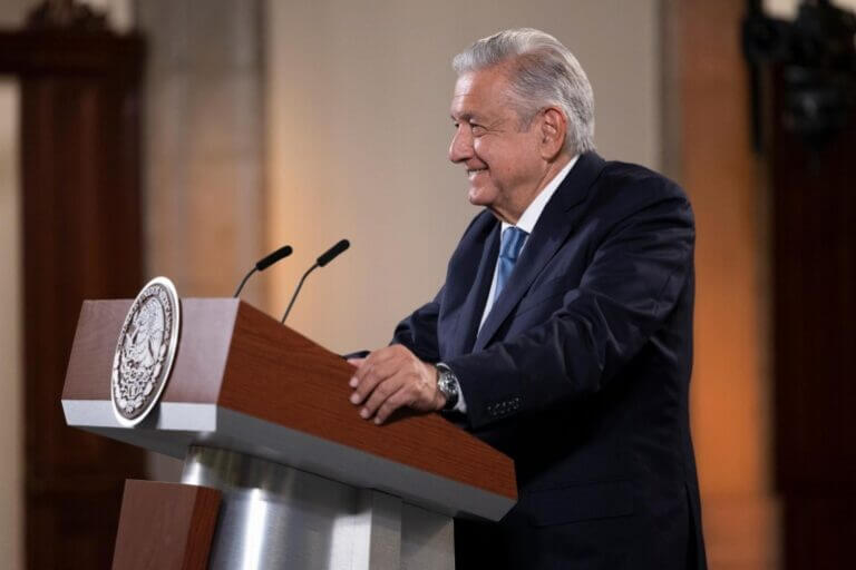 Super peso, tightening belts and a Cuba love-in: the week at the morning news conferences Super peso, tightening belts and a Cuba love-in: the week at the morning news conferences