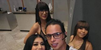 Porn producer and actor Alex Marín with Yamileth Ramírez, his wife and another actress.
