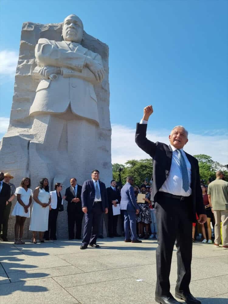 AMLO gave an impromptu speech at the statue of civil rights leader Martin Luther King, in the U.S. capital. 