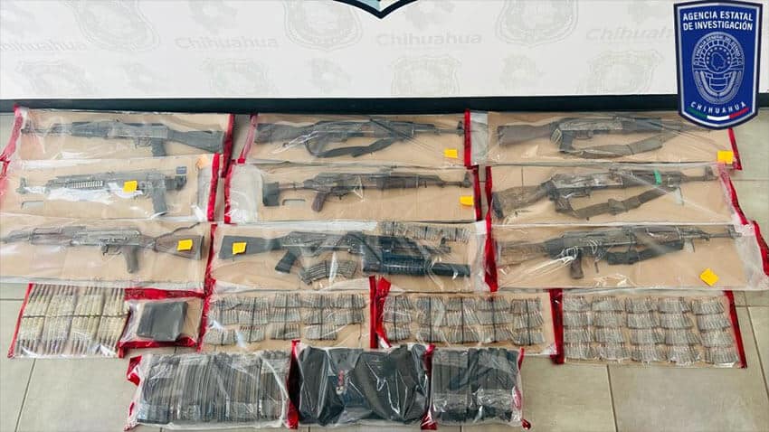 Weapons seized from unaccredited municipal police officers in Urique.