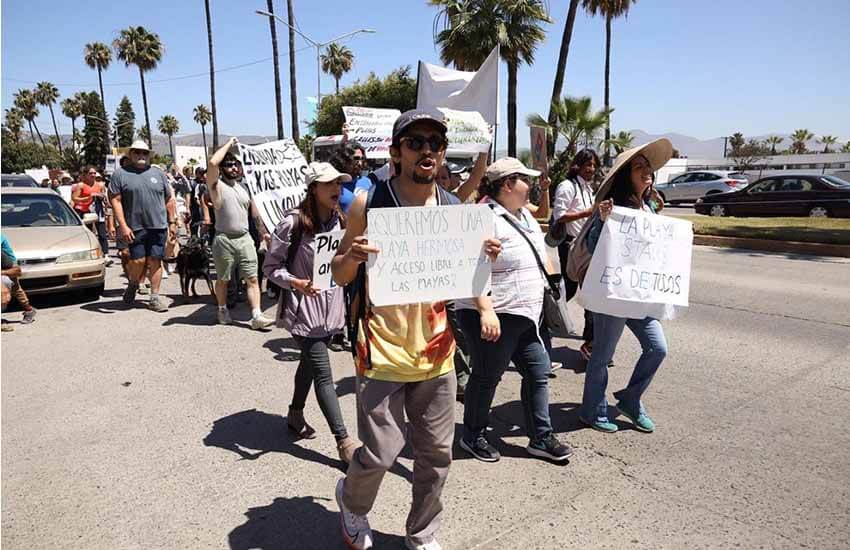 Activist group for cleaner beaches in Ensenada, Baja California