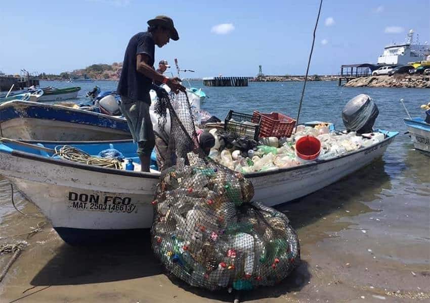 Mazatlan trash fishing contest in 2021