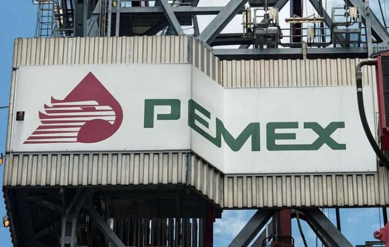 AMLO defends refinery's cost overrun to $20 billion