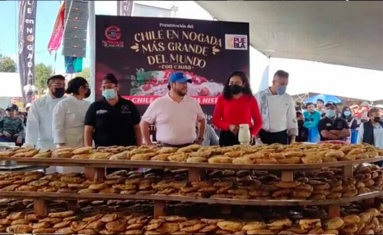 Puebla town goes after record for world’s biggest chile en nogada Puebla town goes after record for world’s biggest chile en nogada