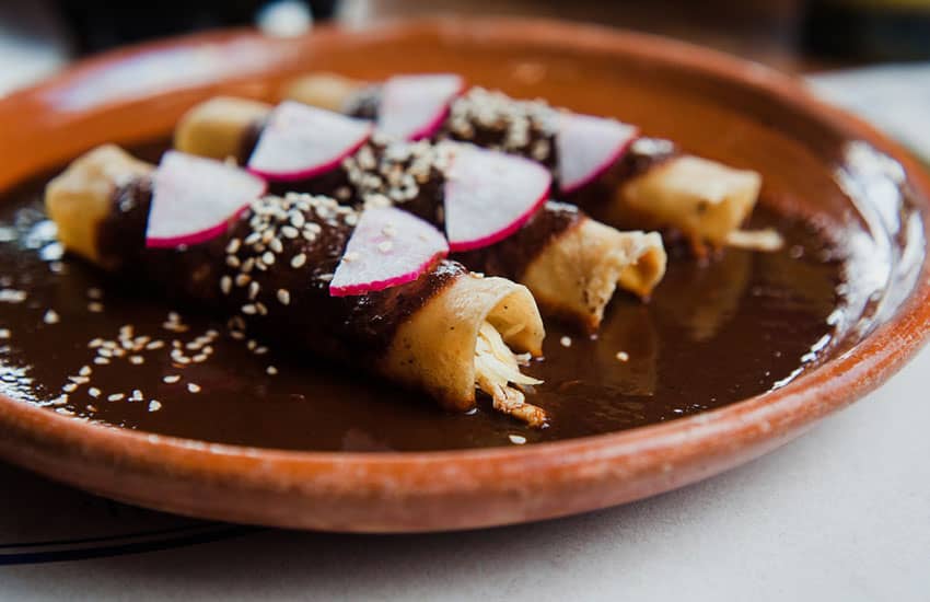 tacos with mole poblano