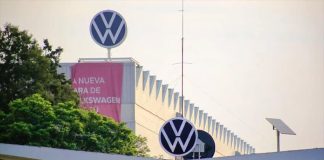 After workers at the Puebla VW plant sought a 15.5% salary increase, their employer made a counteroffer of 9%.