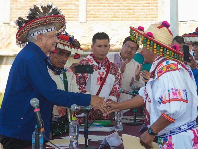 AMLO in Mezquitic, Jalisco with Wixárika people