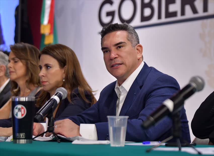 PRI president Alejandro Moreno indicated that his party stands behind the reforms.