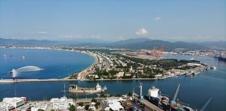 An aerial view of Manzanillo, Colima, an important port of international trade.