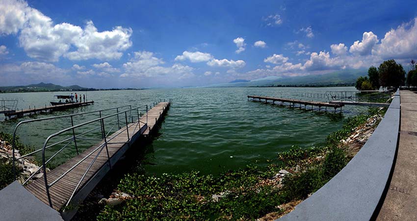 View of Jalisco's Lake Cajititlán