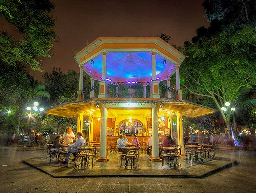 Coatepec, Veracruz's main plaza