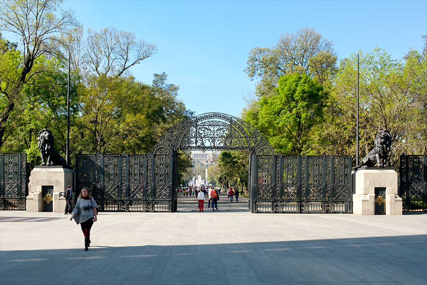 Bosque de Chapultepec entrance