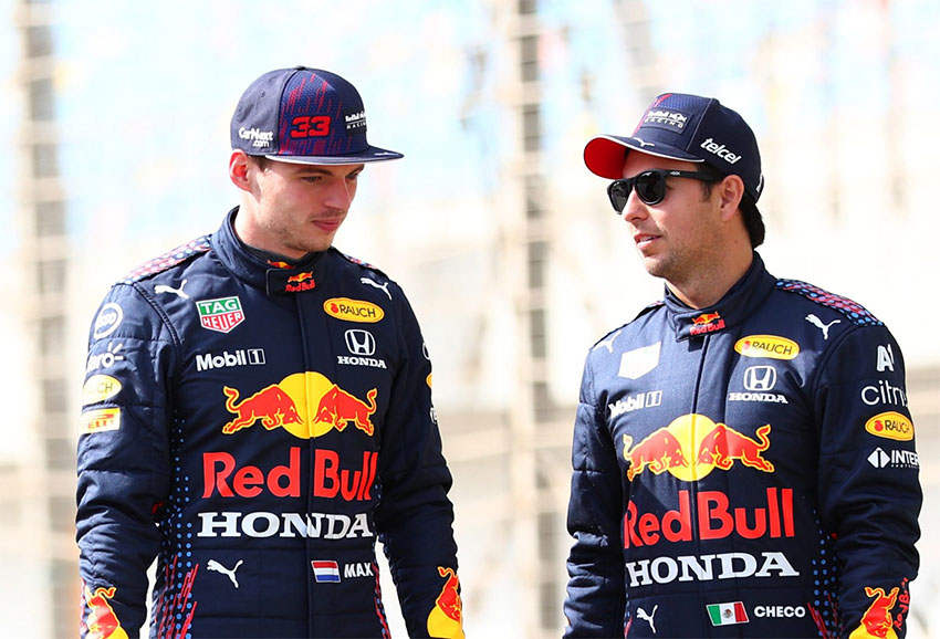 Checo Pérez, right, with his Red Bull teammate Max Verstappen.