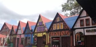 Santa Claus Village in Tlalpujahua, Michoacán