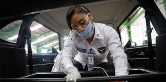 employee at Zicua auto plant in Puebla City, Mexico