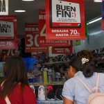 Buen Fin discount retail sales event in Toluca, Mexico state.