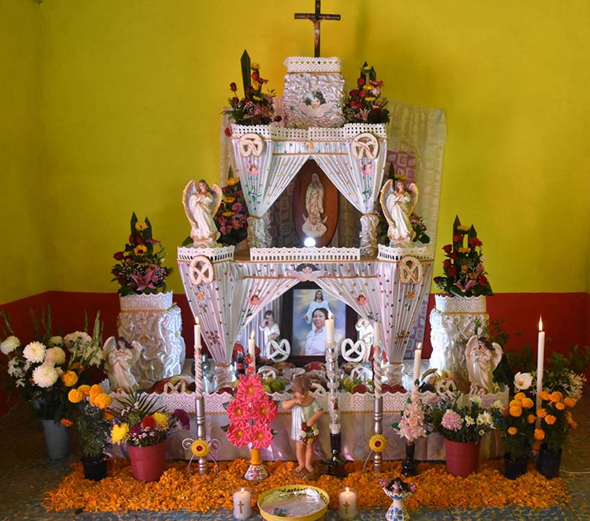 Day of the Dead altar in Puebla, Mexico