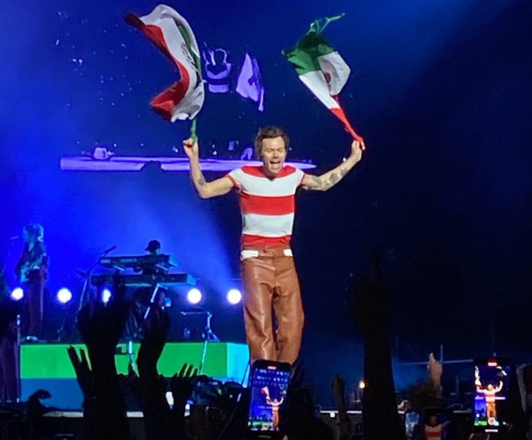Harry Styles brings ‘Love on Tour’ to Mexico Harry Styles brings ‘Love on Tour’ to Mexico