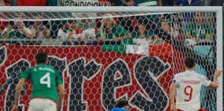Guillermo Ochoa blocks a penalty kick against Poland in 2022 World Cup