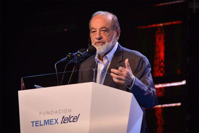 Billionaire Carlos Slim speaking at a business event in September.