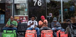 Uber and Rappi delivery drivers in Mexico City