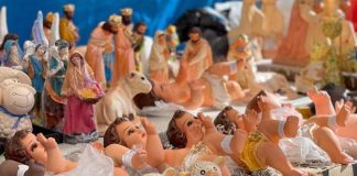 Zacatecas, Mexico, Christmas tianguis, or street market