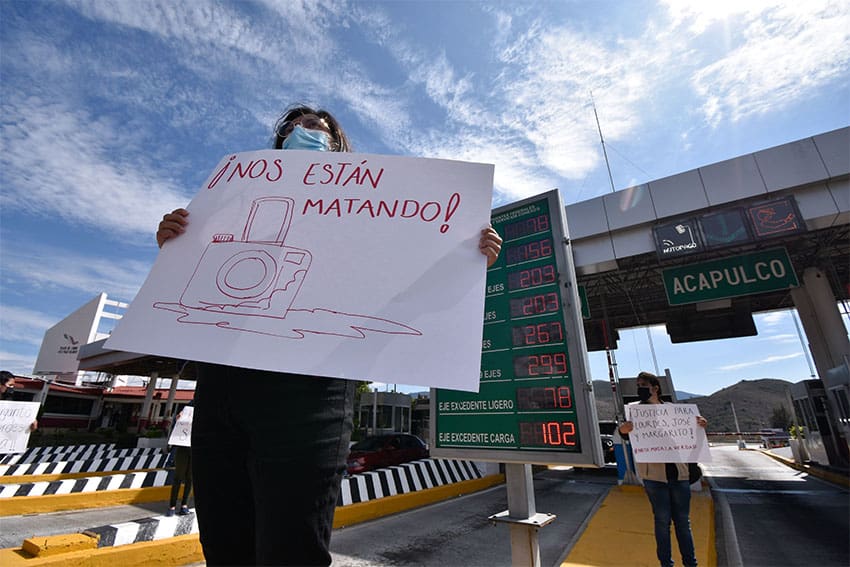 Journalists from Chilpancingo, Guerrero, protest the murder of colleagues around the country in January of this year.