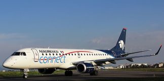 Aeromexico airplane