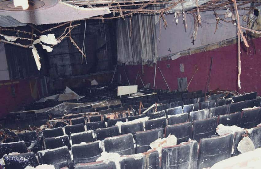 The Magic Lantern cinema in Mexico City, an IMSS-subsidized cinema for the masses that was abandoned in the early 2000s.