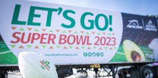 In Michoacán, Governor Alfredo Ramírez symbolically kicked off the first of several avocado shipments from his state intended to meet the guacamole cravings of millions of Super Bowl viewers.