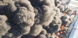 Fire in carboard recycling warehouse in Tijuana