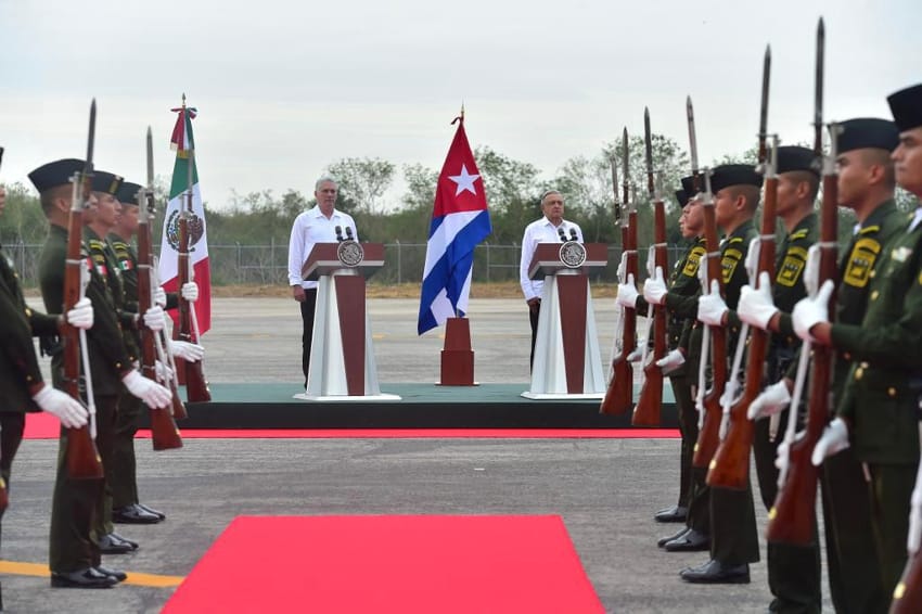 AMLO and Miguel Díaz Canel, president of Cuba