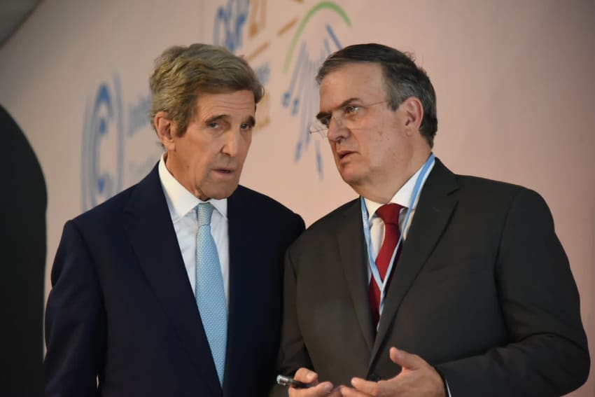 Marcelo Ebrard and John Kerry