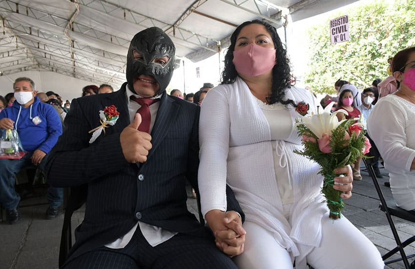 collective wedding in Nezahualcoyotl, Mexico
