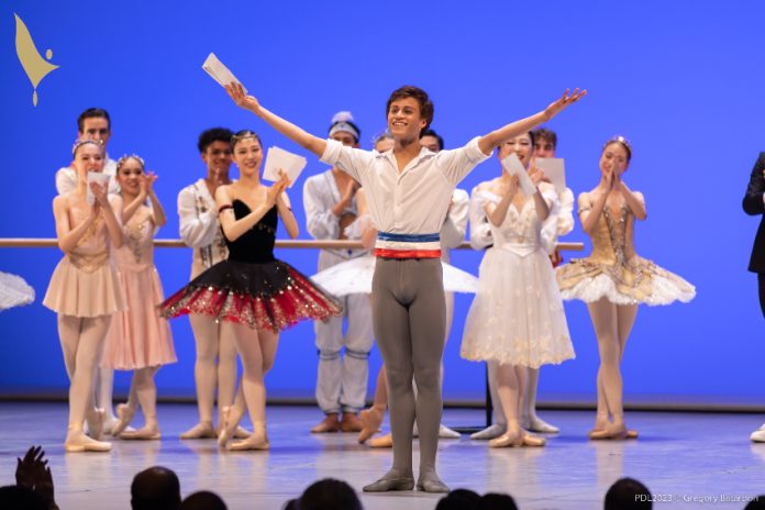 Fabrizzio Ulloa wins ballet competition