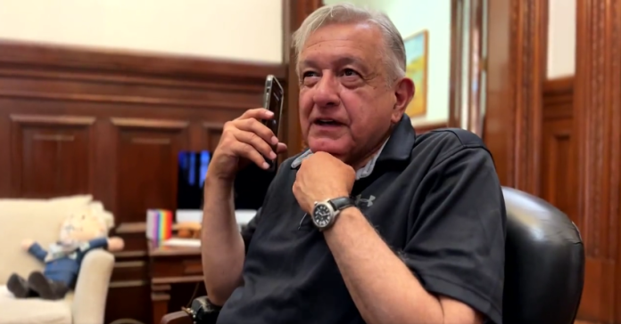 AMLO on the phone with other Latin American leaders