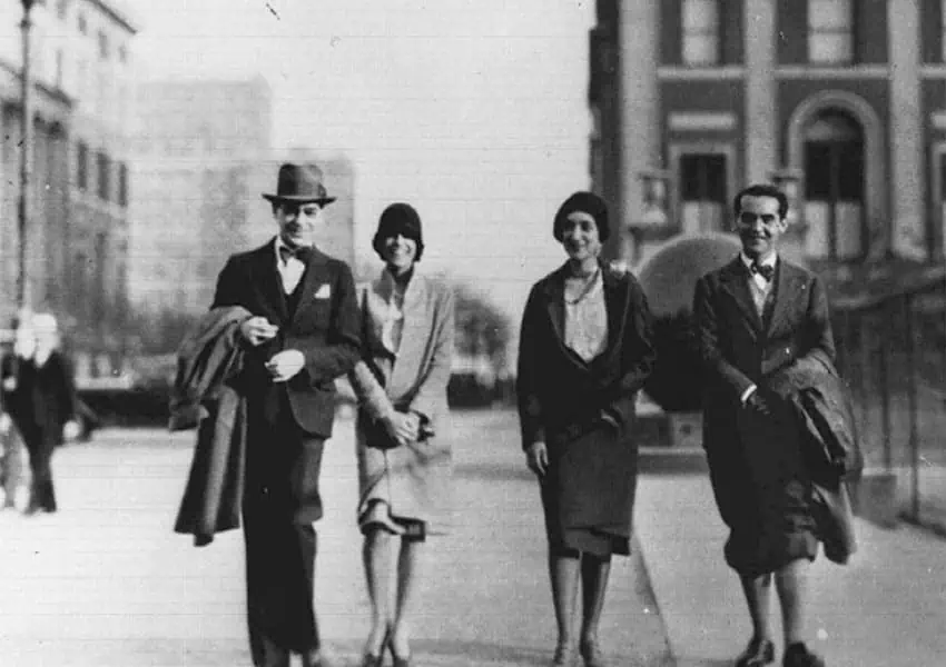 Antonieta Rivas Mercado, center, in Paris