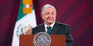 AMLO at his mañanera, 04/04/23