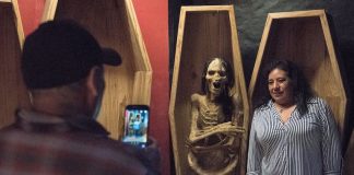 19th century mummies from Guanajuato at the Tianguis Turistico