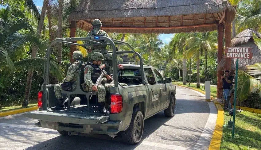 A GN truck enters a hotel in Cancun